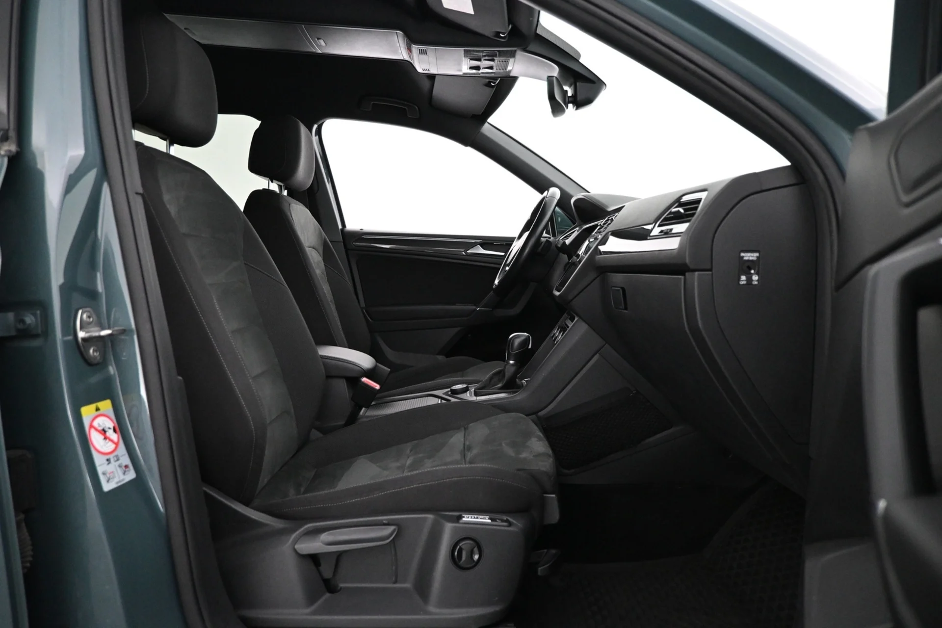 Car Image - 2rKD59vqn5oxNXq1qvcZZr