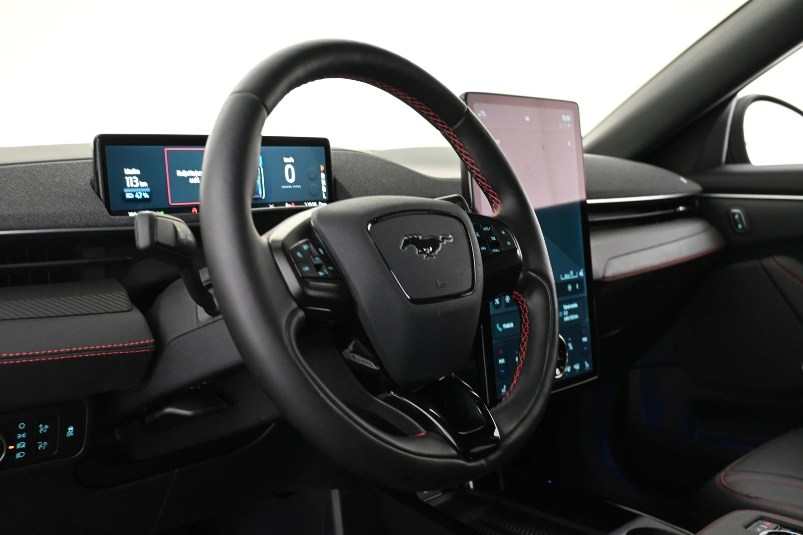 Car Image - 5ZU25Ch1TTxyNCcEBVAnFB