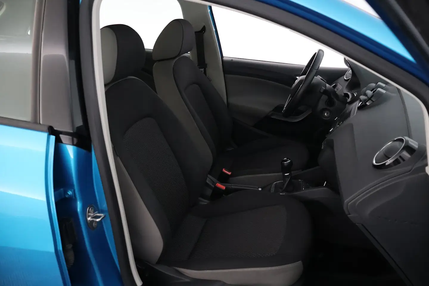 Car Image - 1ktIelNyVWMCu3HUivpKuX