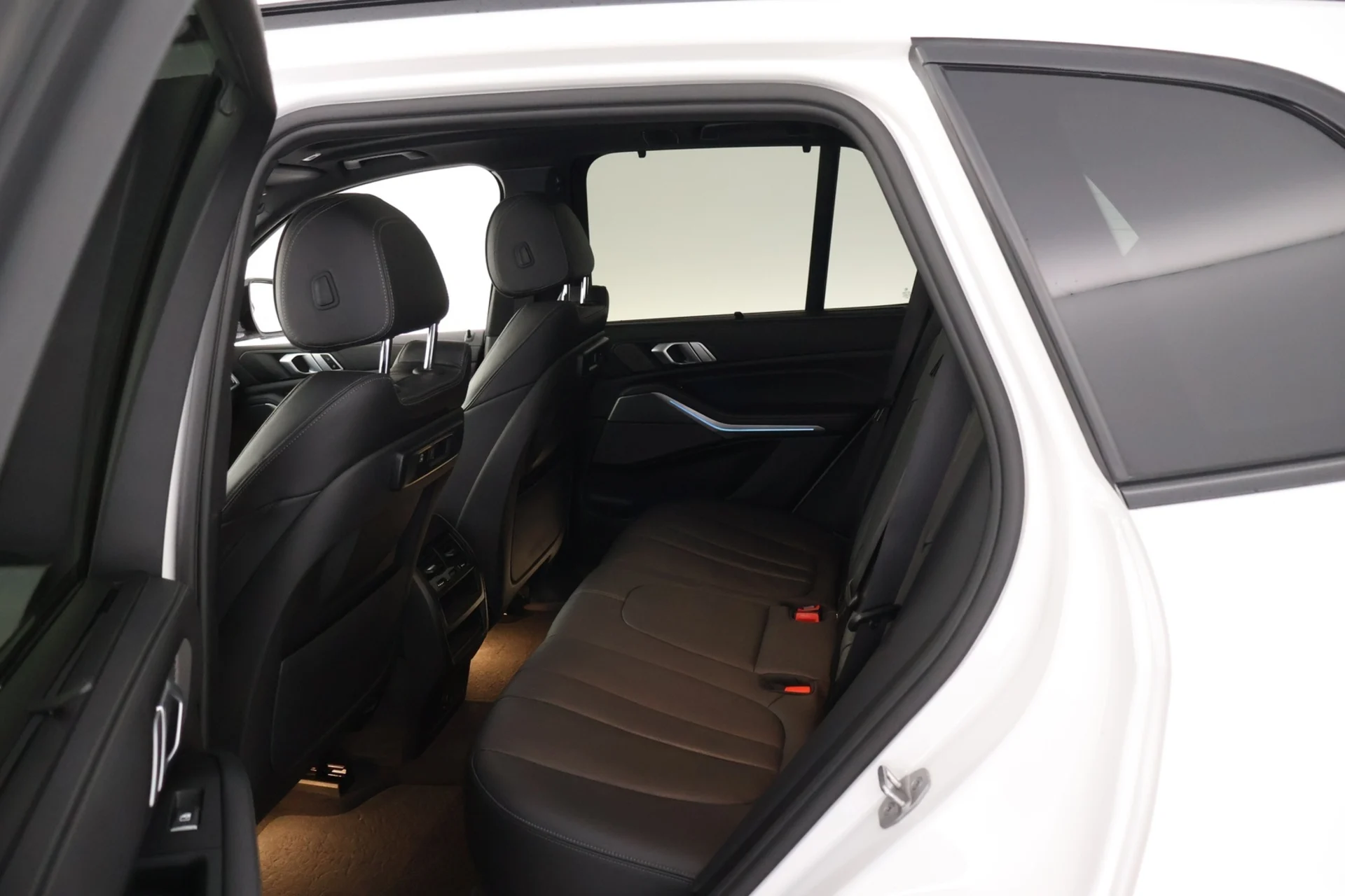 Car Image - 30CvufIx3IszXFDJbmThmN