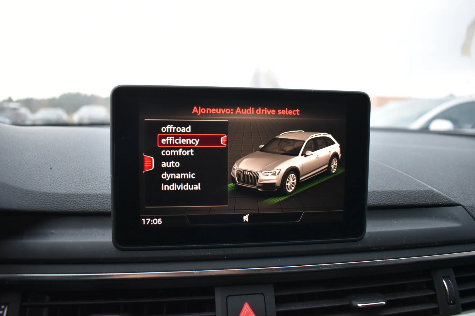 Car Image - 37bQNpfaFR9haYB18w31TM