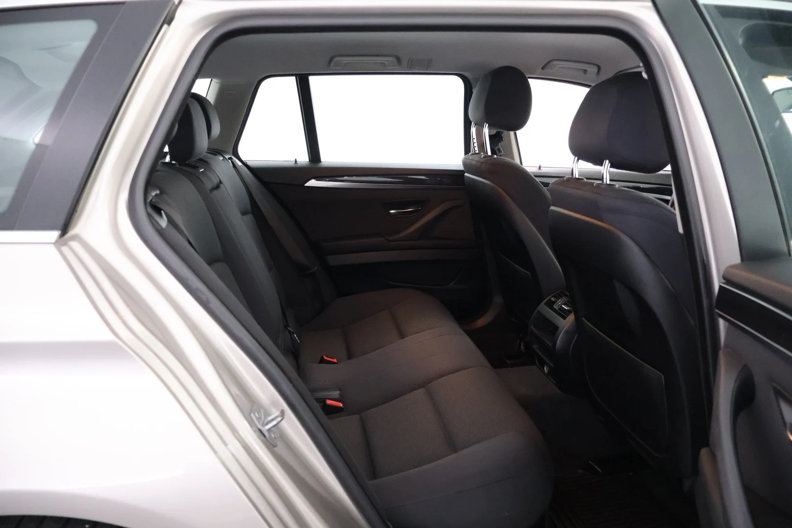 Car Image - 76iLkYbYjjTWHml4Cgt4Eu