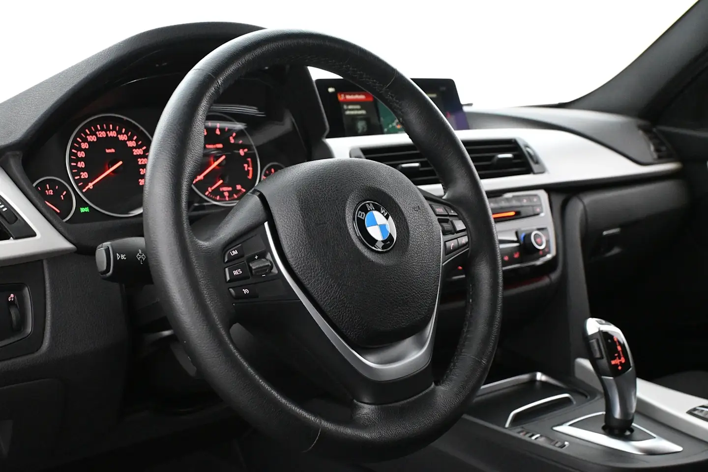 Car Image - 4Q0uElHJepHqargVVtLY0m