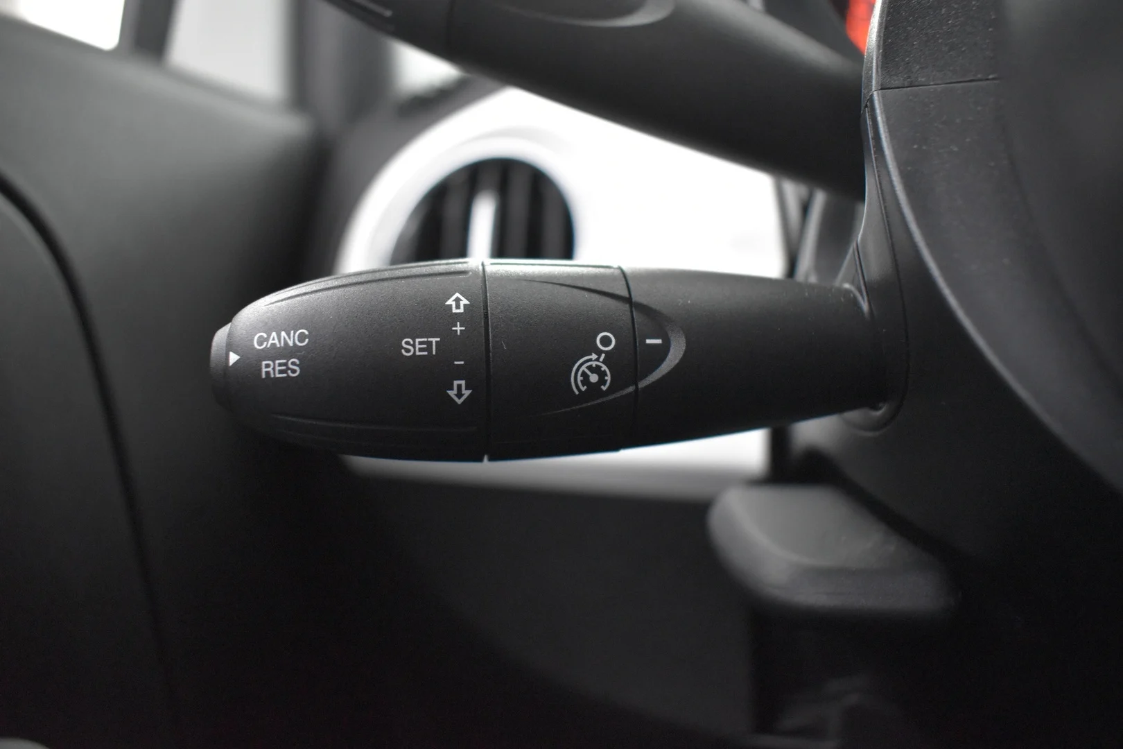 Car Image - 5Bnc0J8KgiT0DnTj2lmCXq