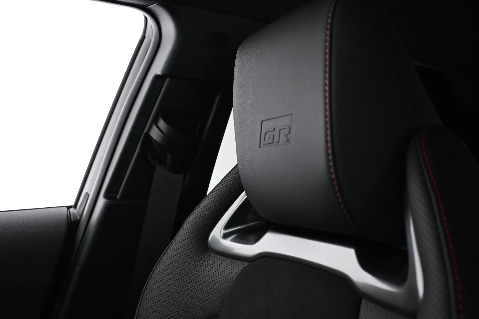 Car Image - 77ZFizg1RZ0BlOlBPSWo7f
