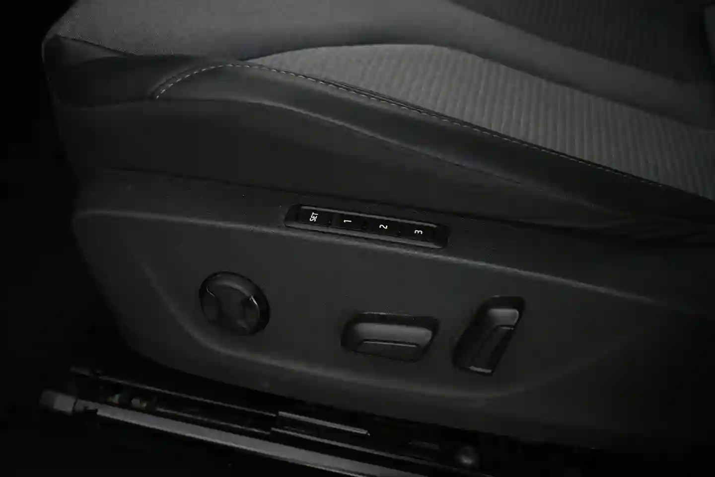 Car Image - 1PSX3bi7CgrENQ50aSfcQr