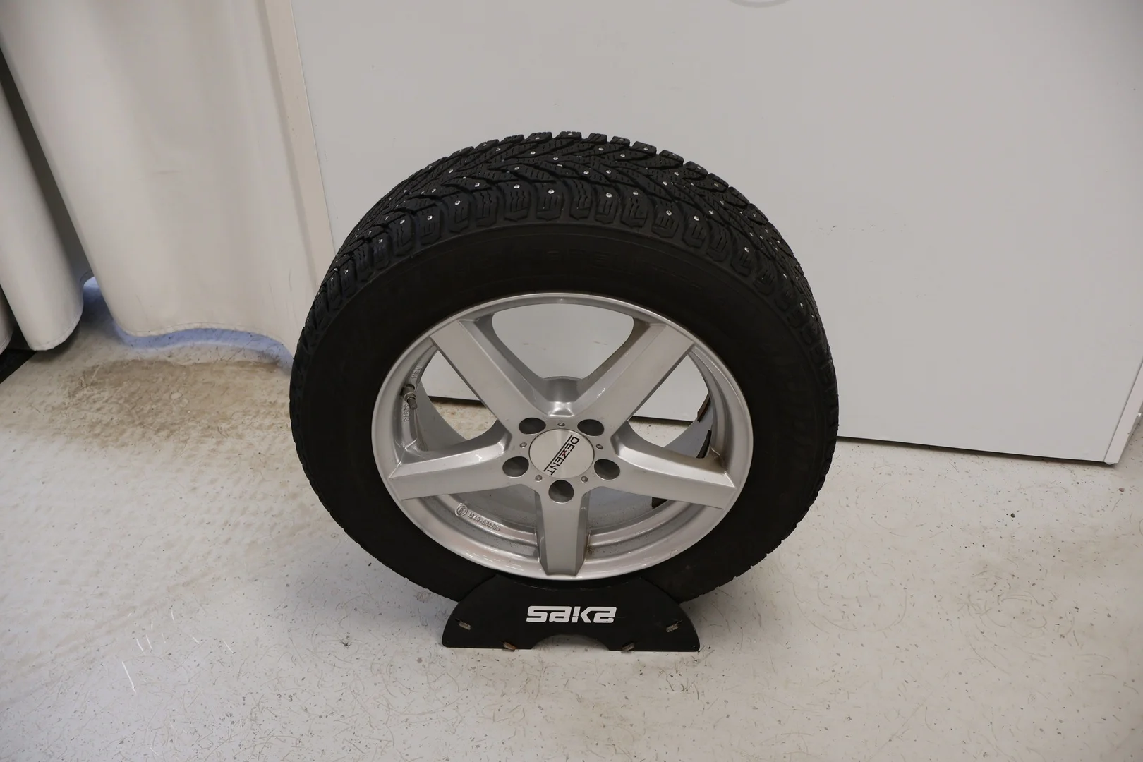 Car Image - 76dRhG1xkOKVwII6nL3oFS