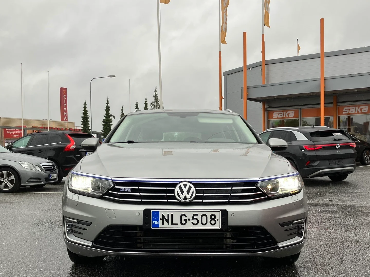 Car Image - 6UymqhRLZN33jf3ADelP8n