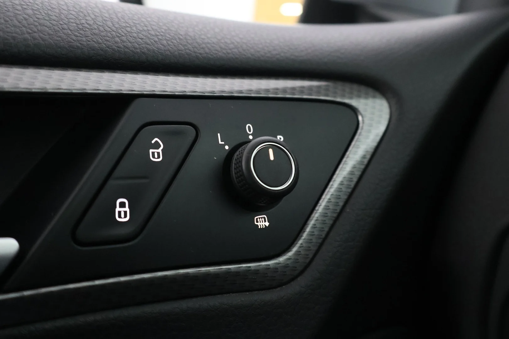 Car Image - 1Hhg33MdJGNPSbzuuQUc8q