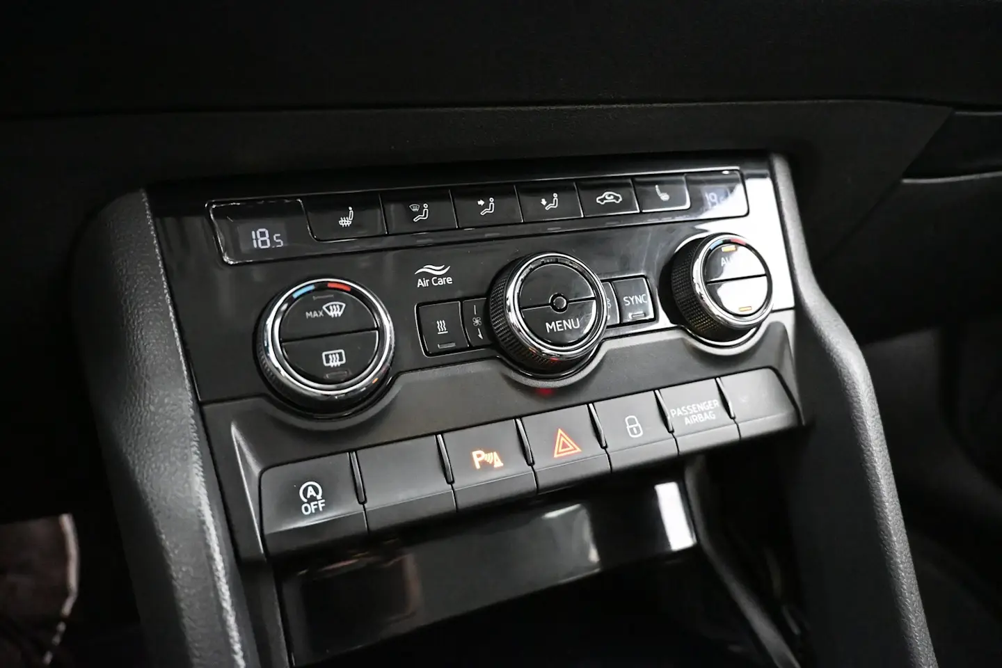 Car Image - 6Wo2fU2hyyGEo6cWGqBxQE
