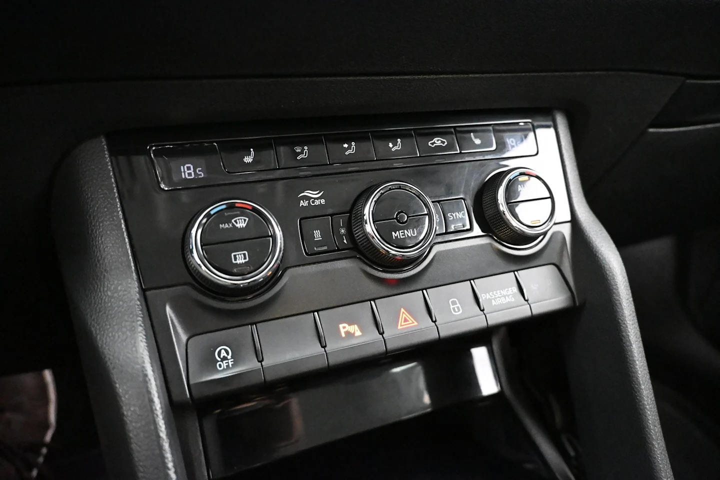 Car Image - 6Wo2fU2hyyGEo6cWGqBxQE