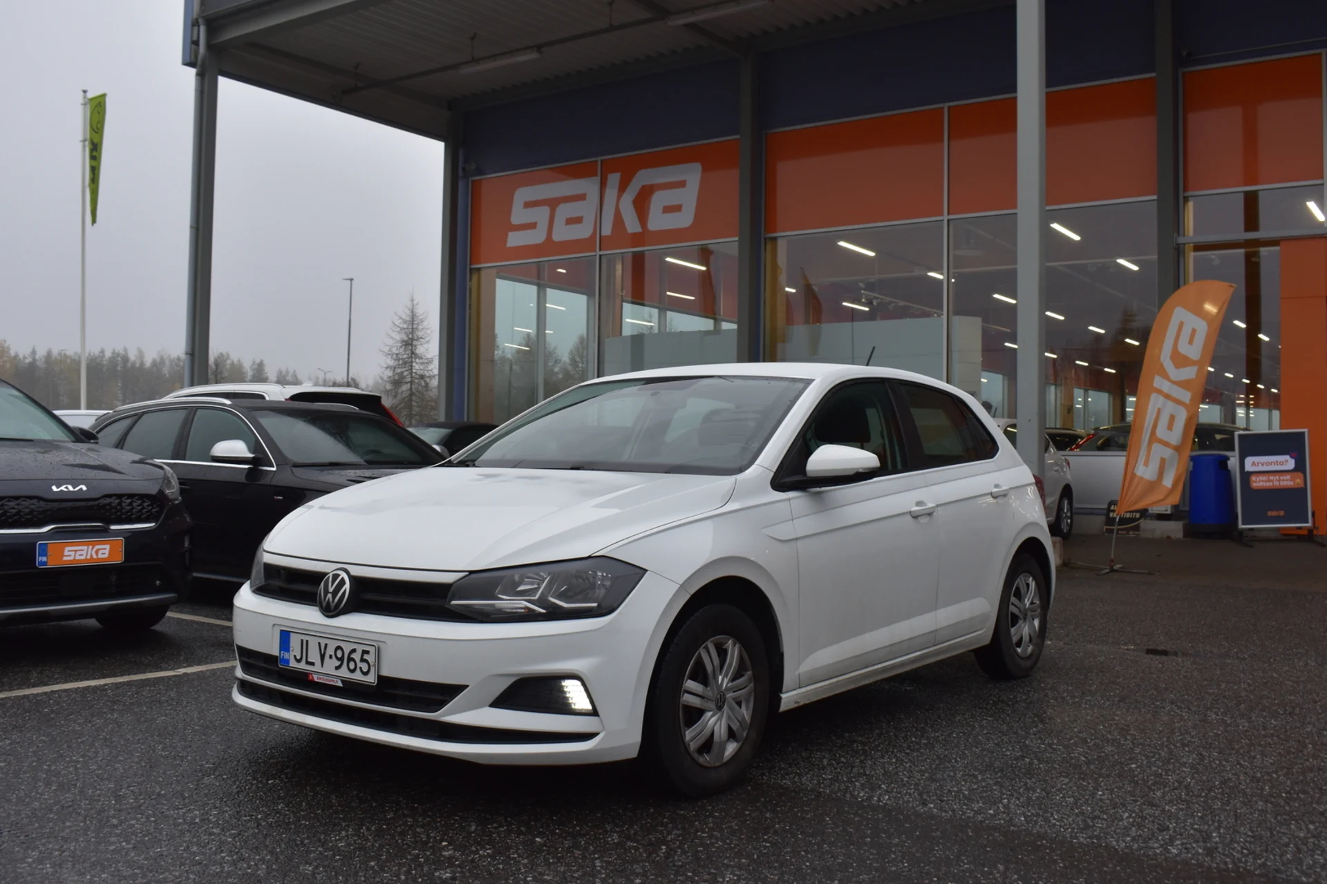 Car Image - 4lCHQLnSKBNUAl1TixEFG1