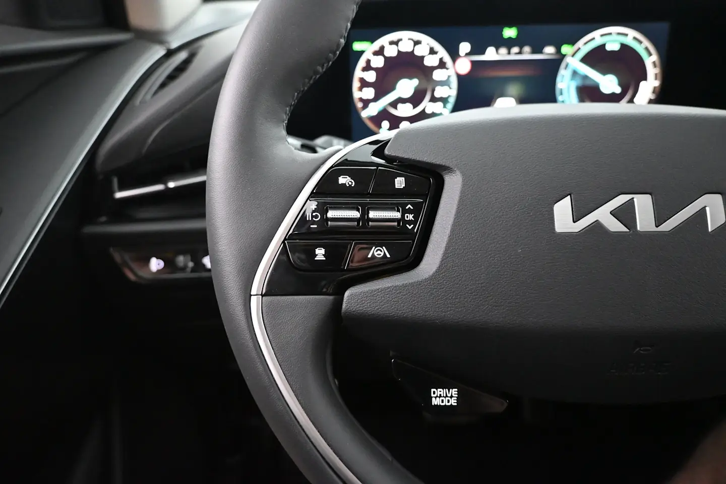 Car Image - 3c08YlzUougQkd9UJLWsWo