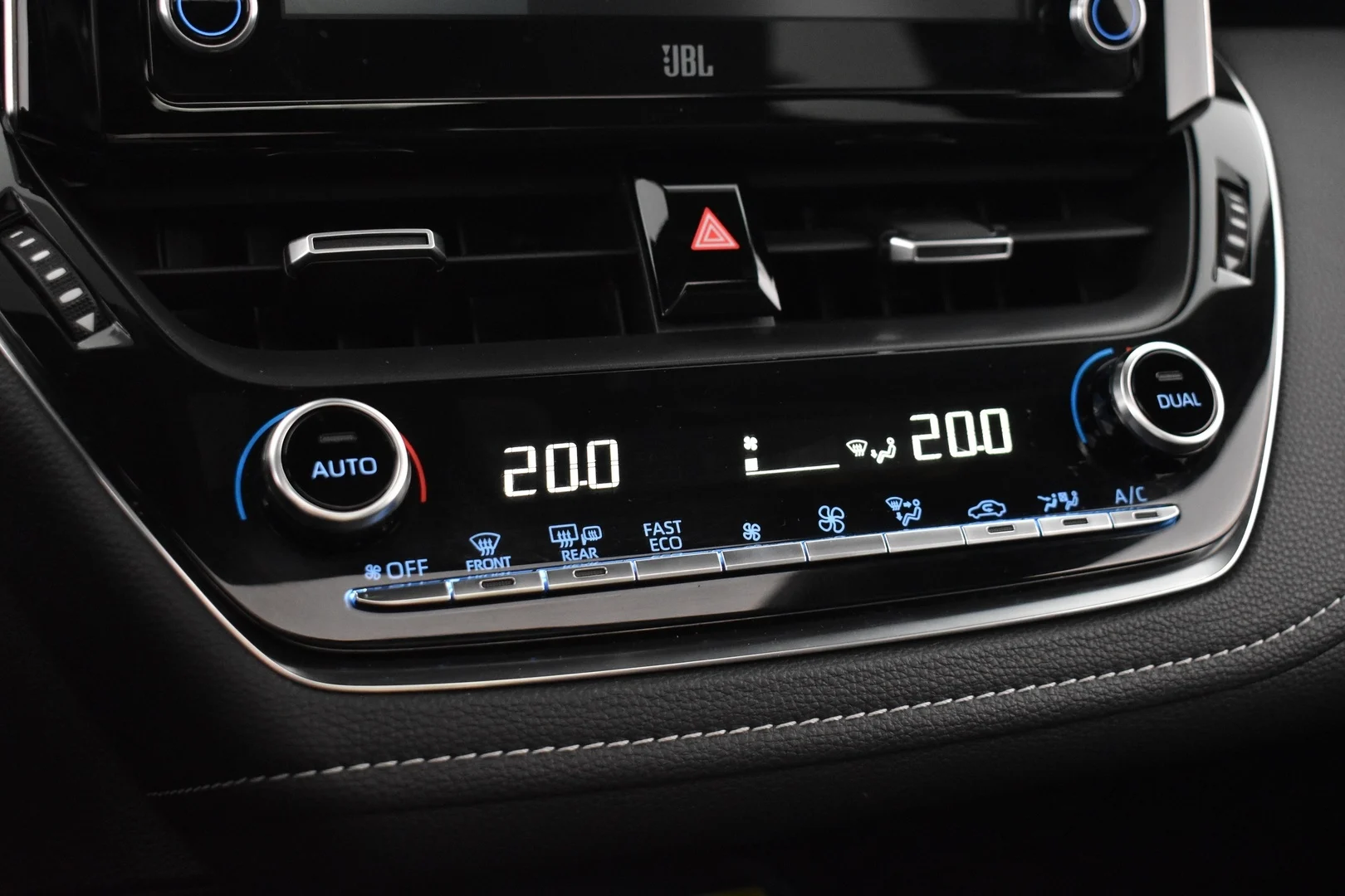 Car Image - 4LoDXjmryz5hBSBtWZL4MJ