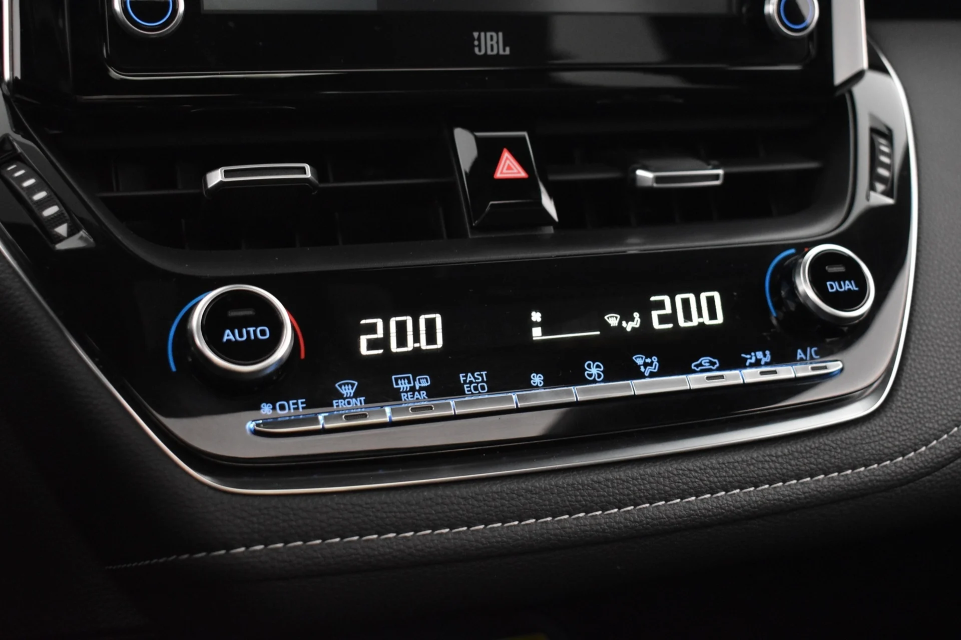 Car Image - 4LoDXjmryz5hBSBtWZL4MJ