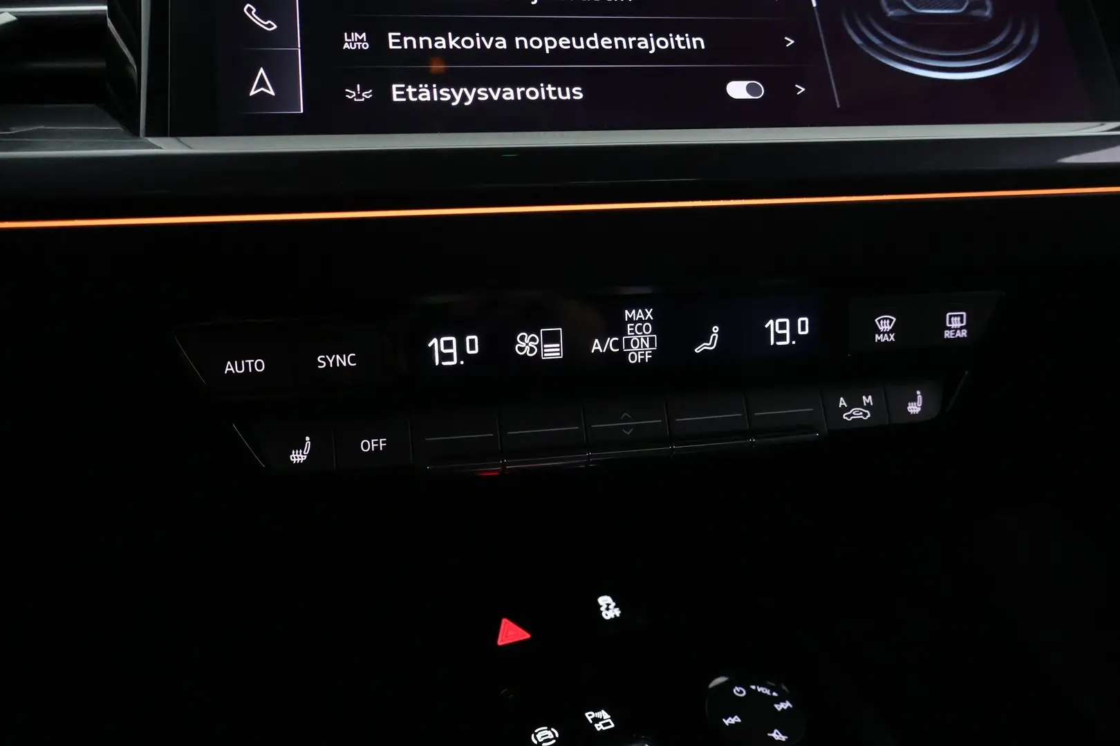 Car Image - 6cuuNZ3IuuTVaohAt8hWCa