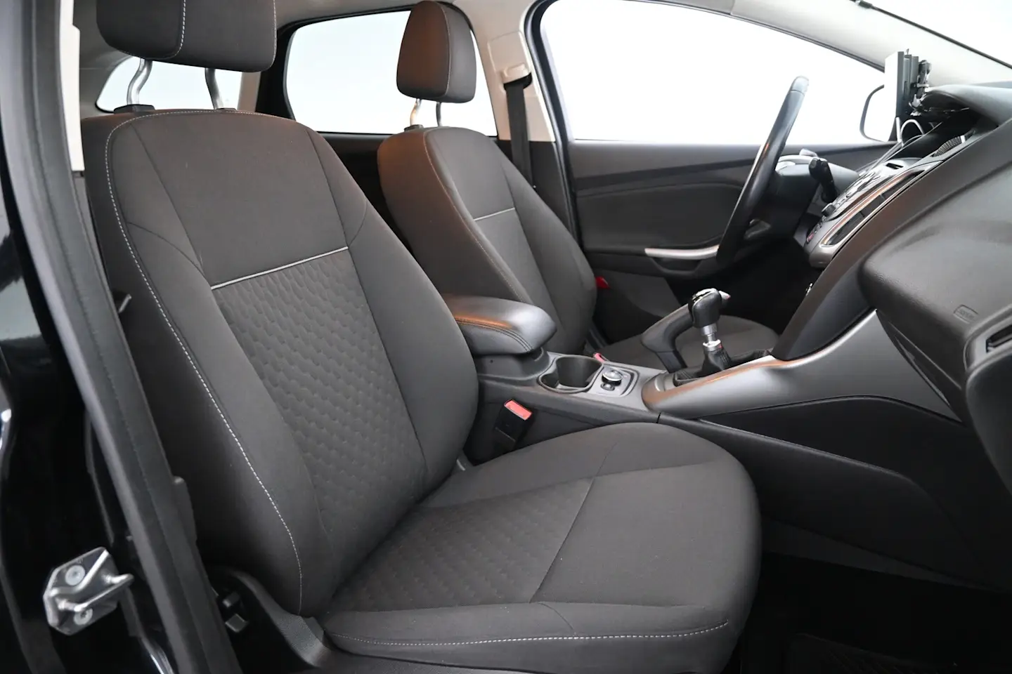 Car Image - 5jC6MdoxqK1j9hBrMSG06x