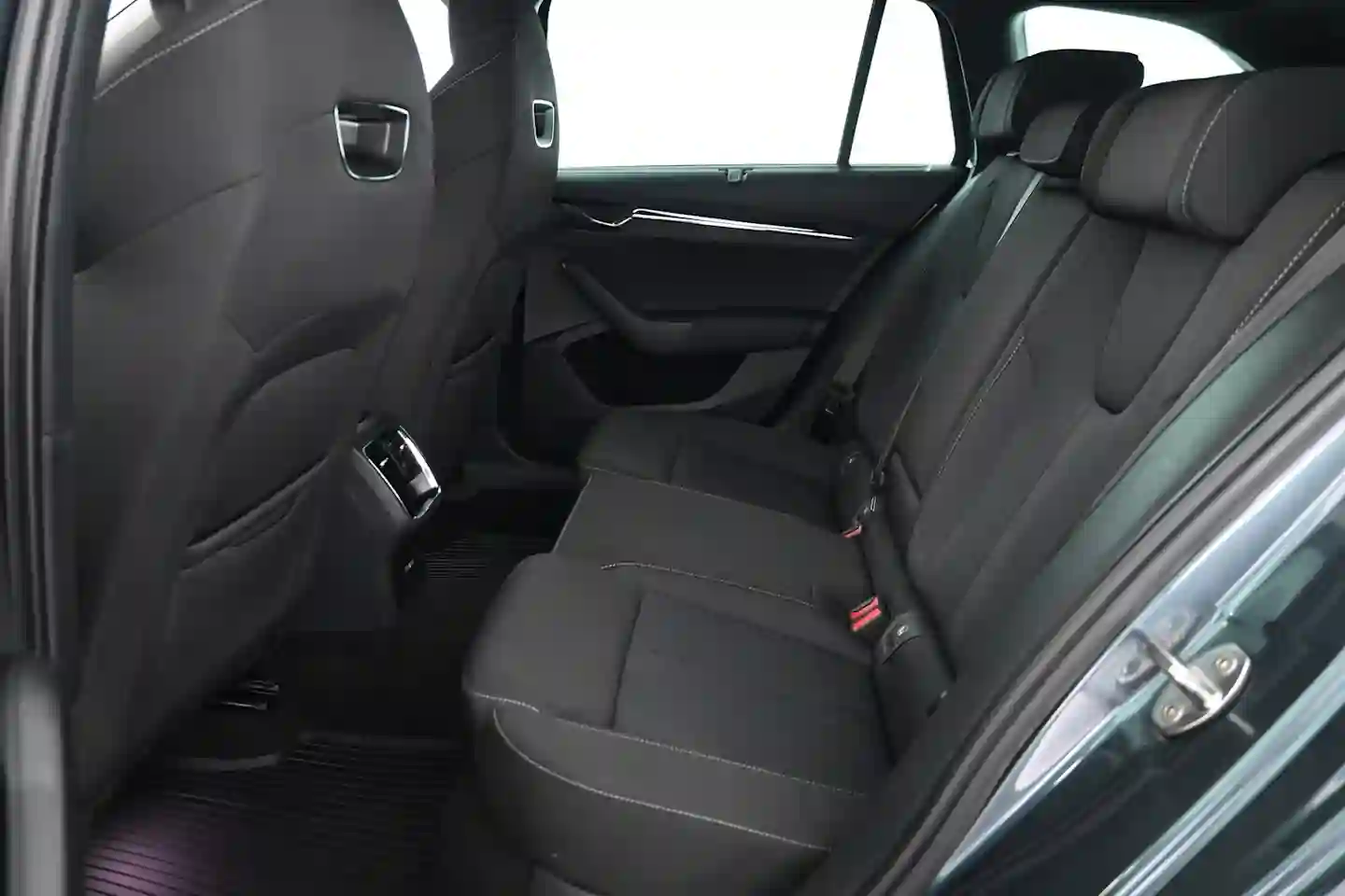 Car Image - 2cBjIo4QXgwH9VsO5qsAPR