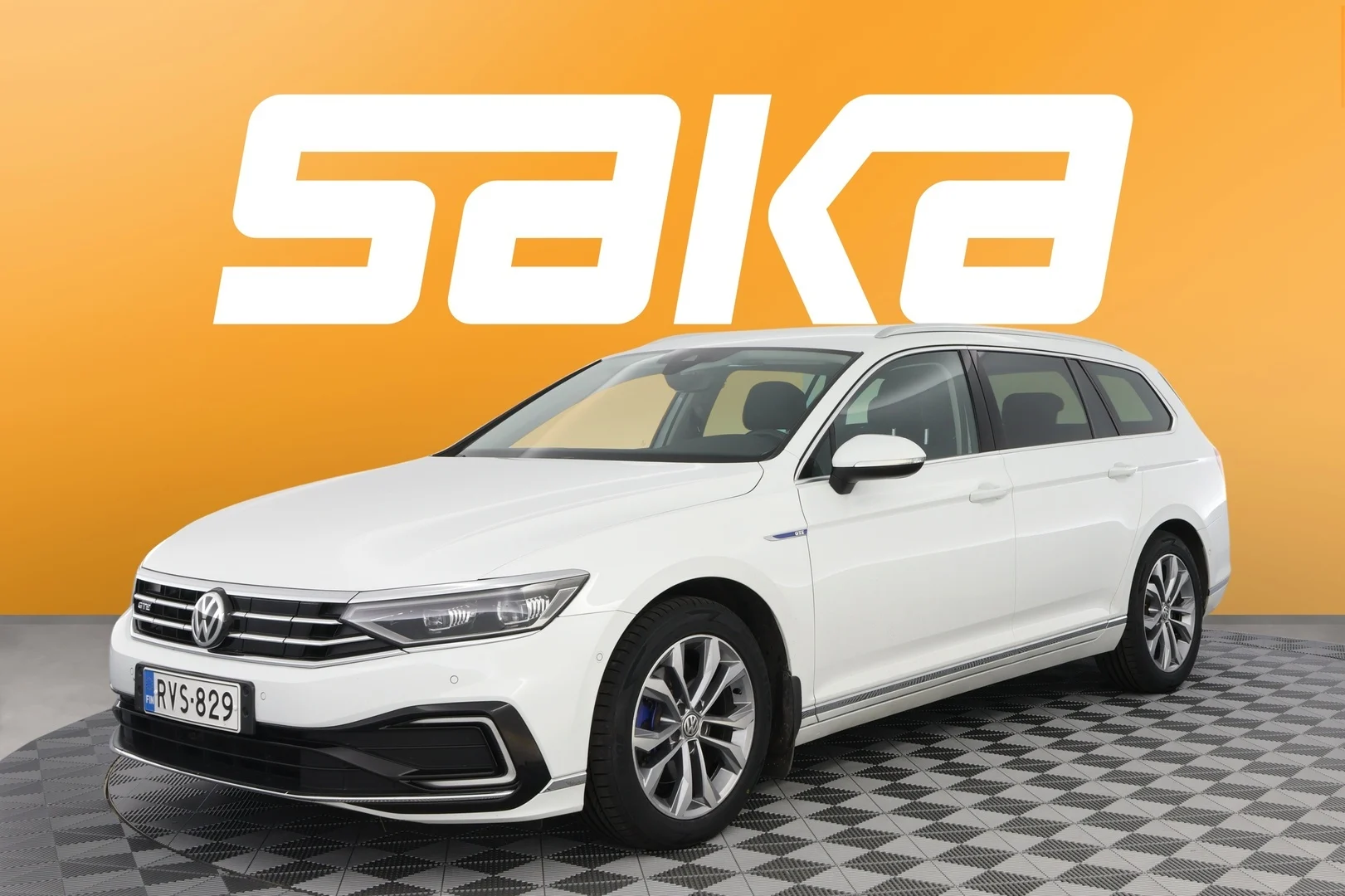 Car Image - 5bu3aCy9gO6auu5VEbVDvW