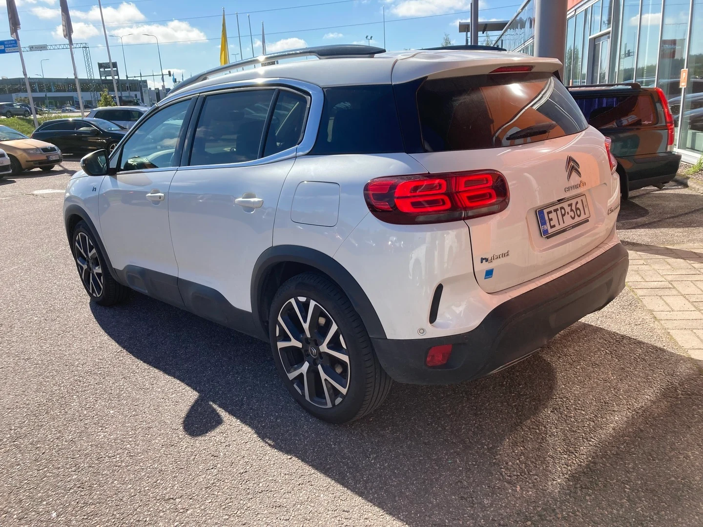 Car Image - 1n9rjxHUK5B1HHMmzeQAxs