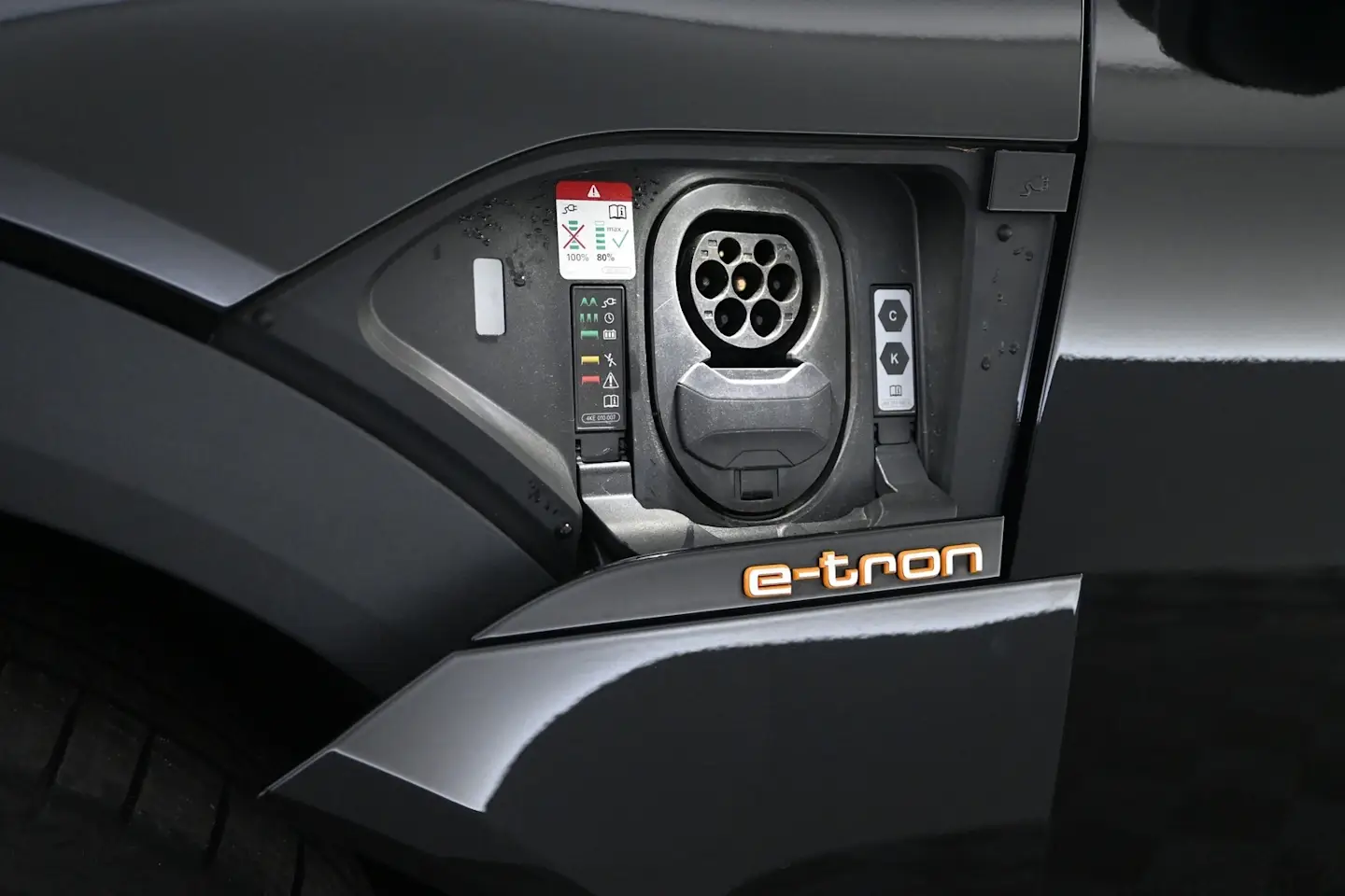 Car Image - 1wdmTNDQZk2ScWFBRlxcrU