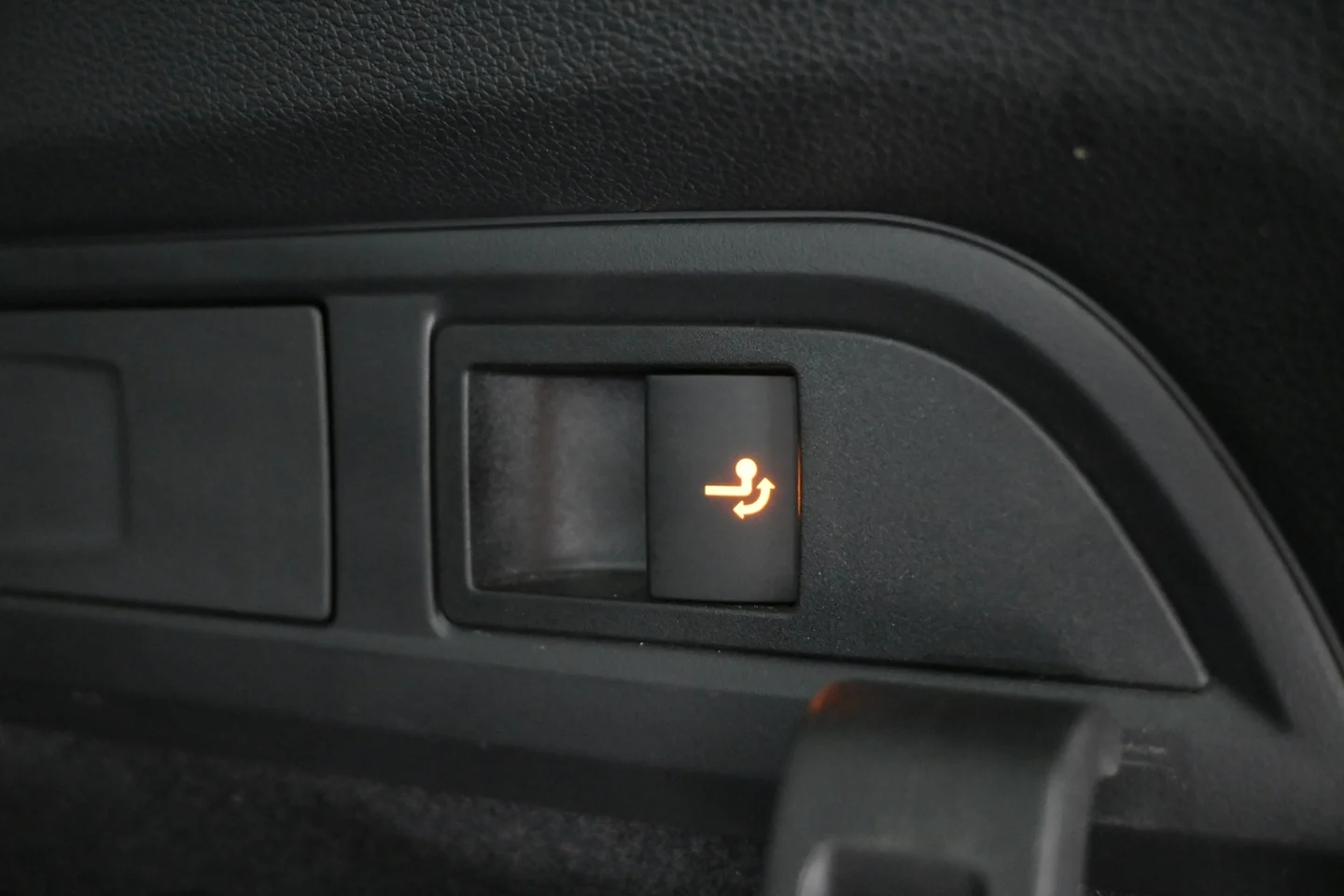 Car Image - 1LJiA0epO5Upkley1L5mEo
