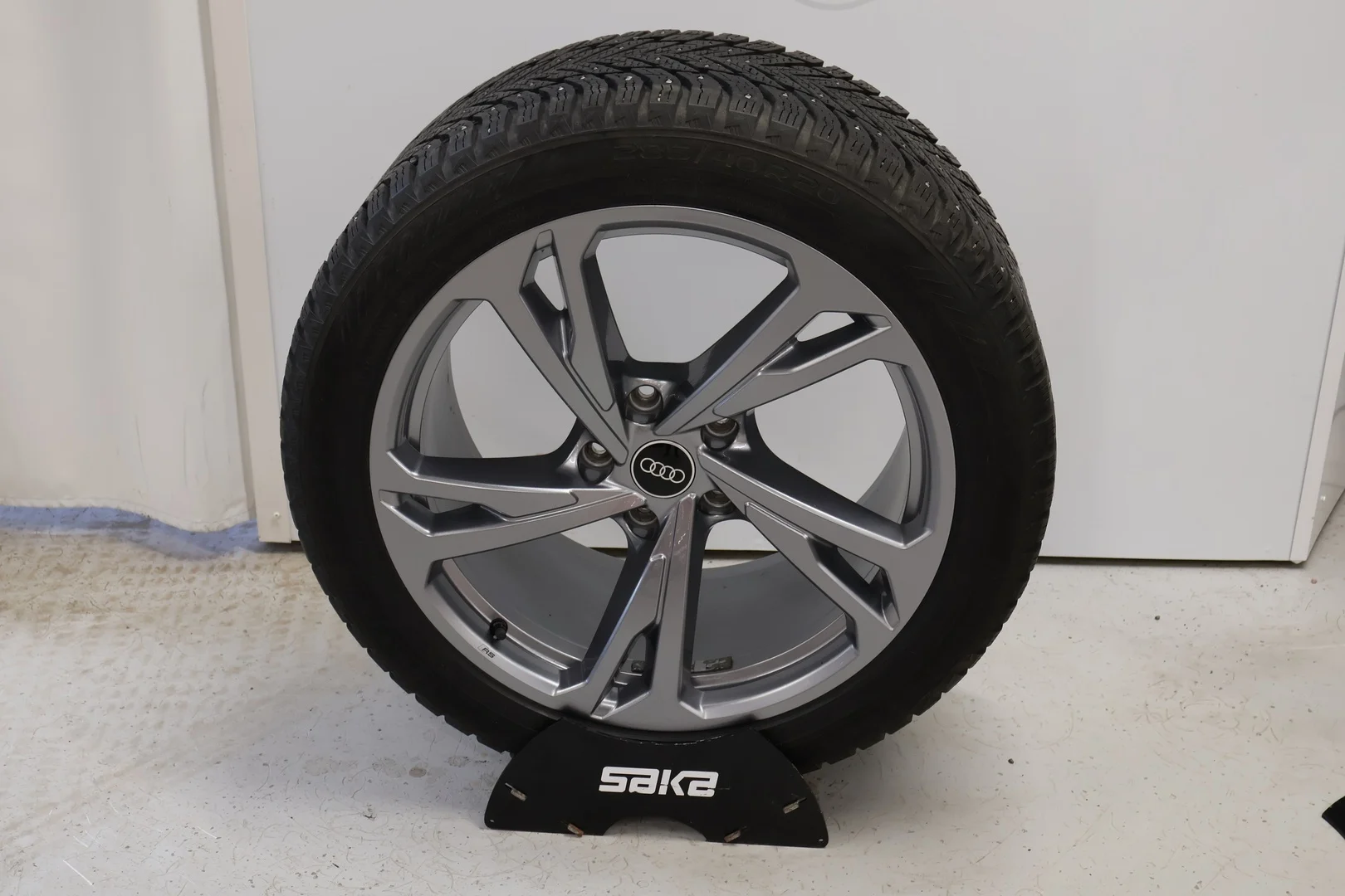 Car Image - 1KGn37yMIlcnJv5SXSRwKy