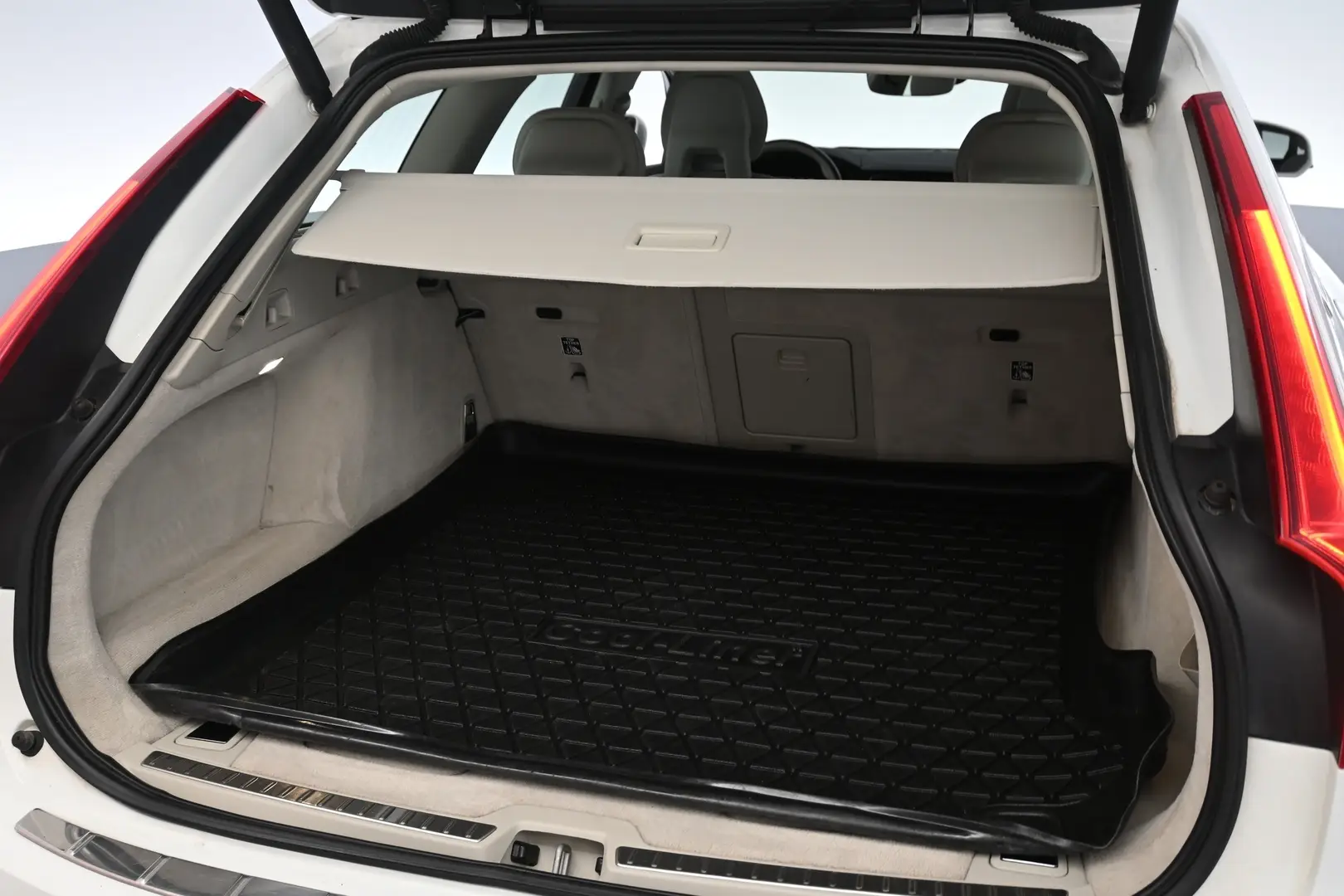 Car Image - 5jOdtWrHWMcKmynxkcQ5D8