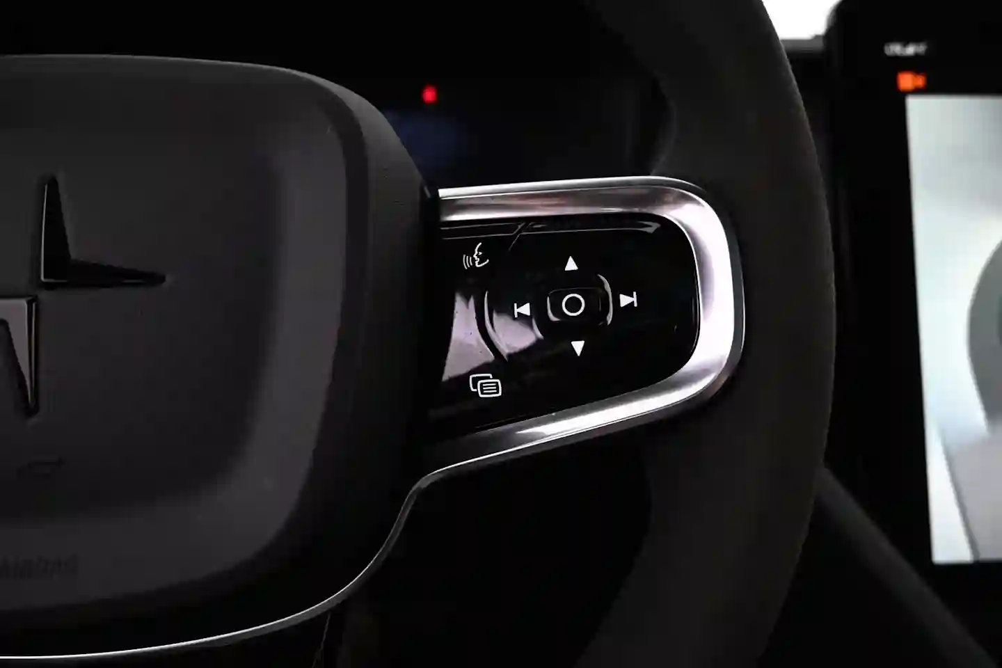 Car Image - j0gdOFrsvtsrzv6x2DgHl