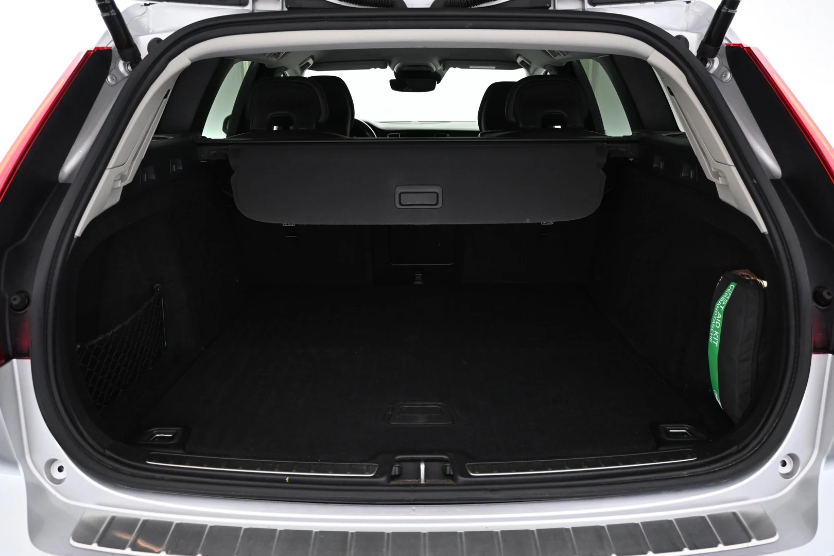 Car Image - 3Z2j8Vys54YQtg7iP6NgxU