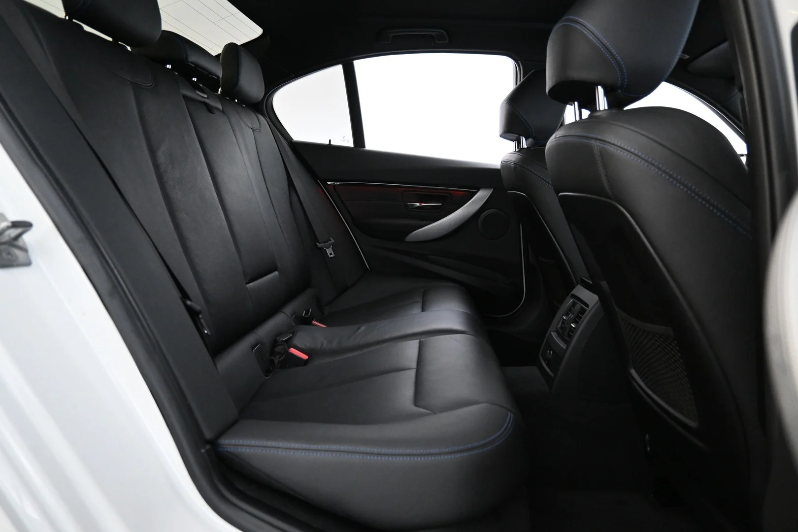 Car Image - 2nJloc3oncsZAq9yz3UApW