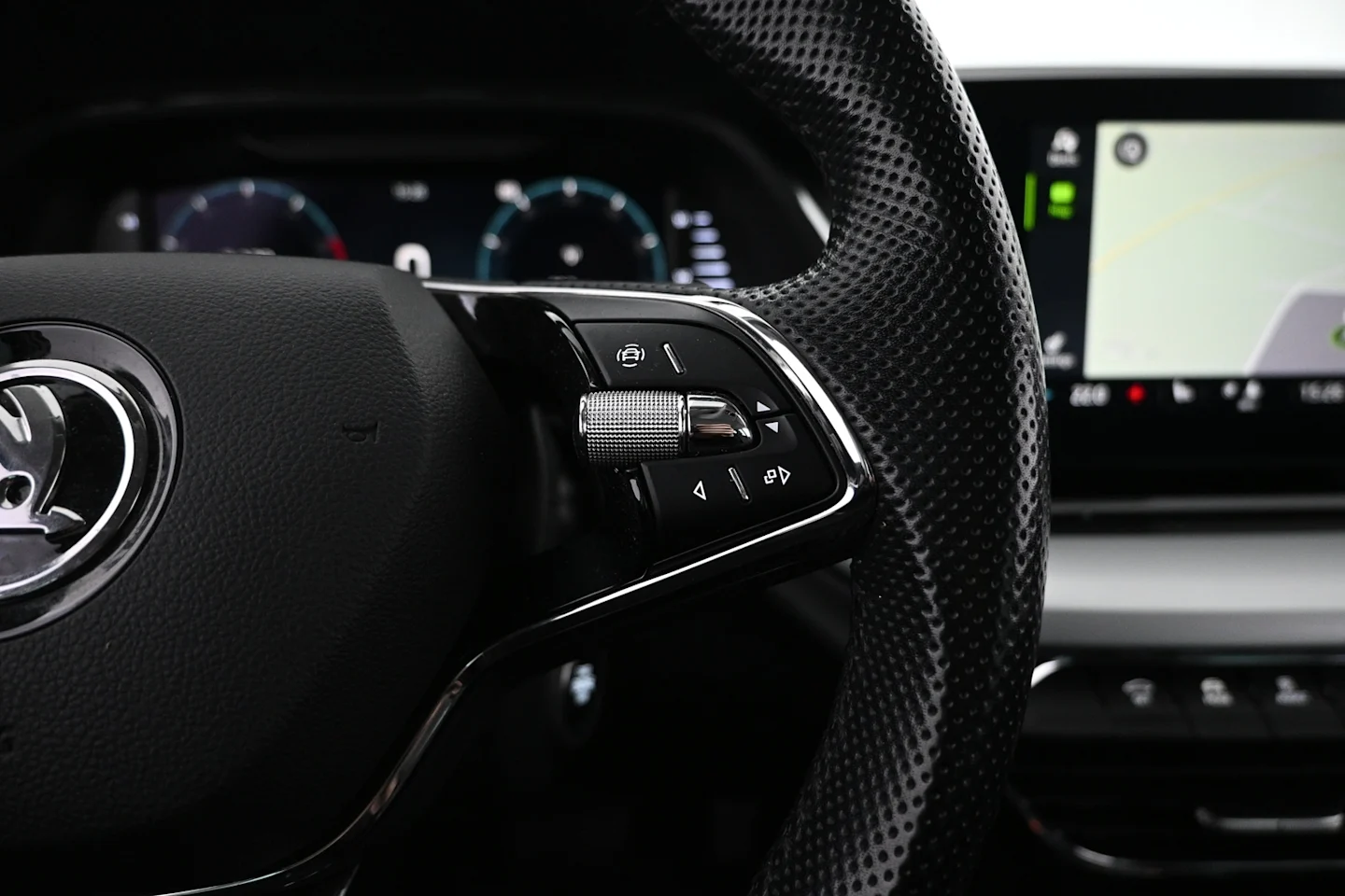 Car Image - 1RX7nvPWSSfk0Zmnsu7xTo