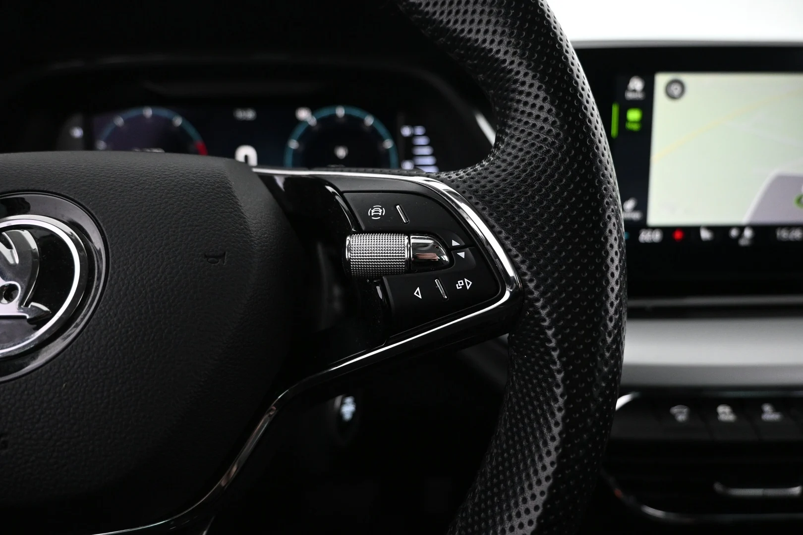 Car Image - 1RX7nvPWSSfk0Zmnsu7xTo