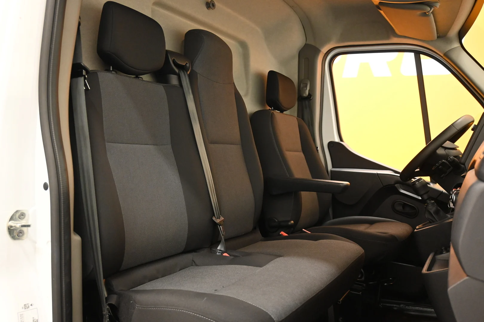 Car Image - 2qIXNSdCXGXkeHk13uRYDm