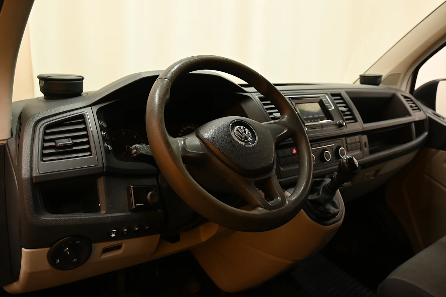 Car Image - MnmlckIlrDKzPyL9x8Ply