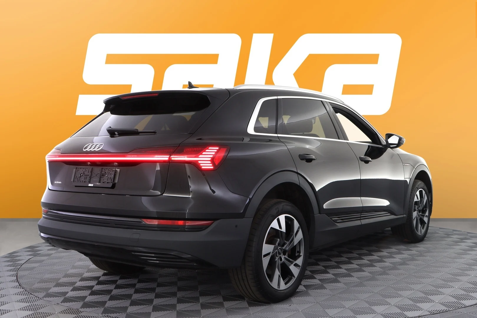 Car Image - 6wRYKQ3FzQ955qGfq9gszX