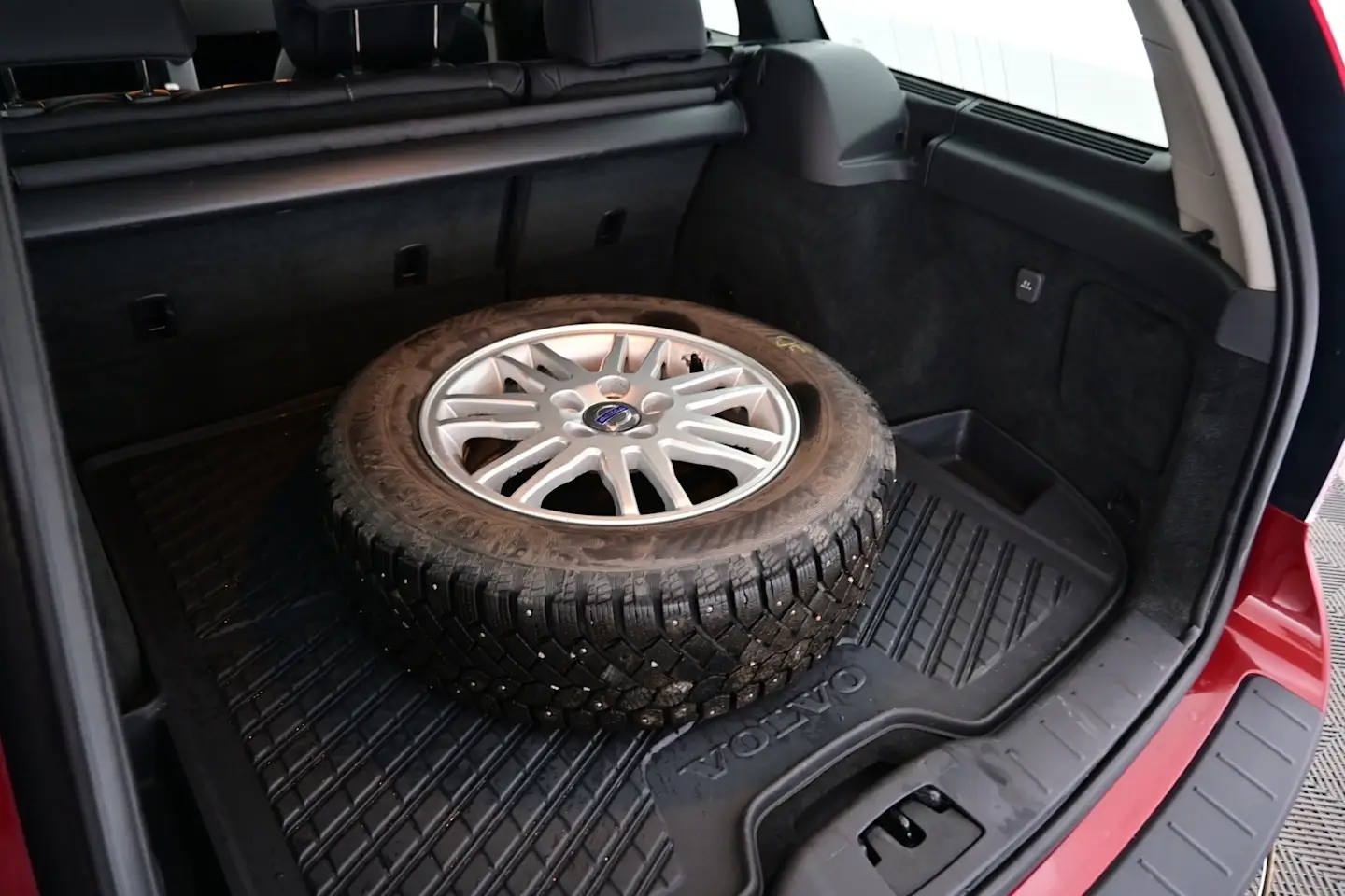 Car Image - 4Ibmovc0jOECYtMgzS9M64