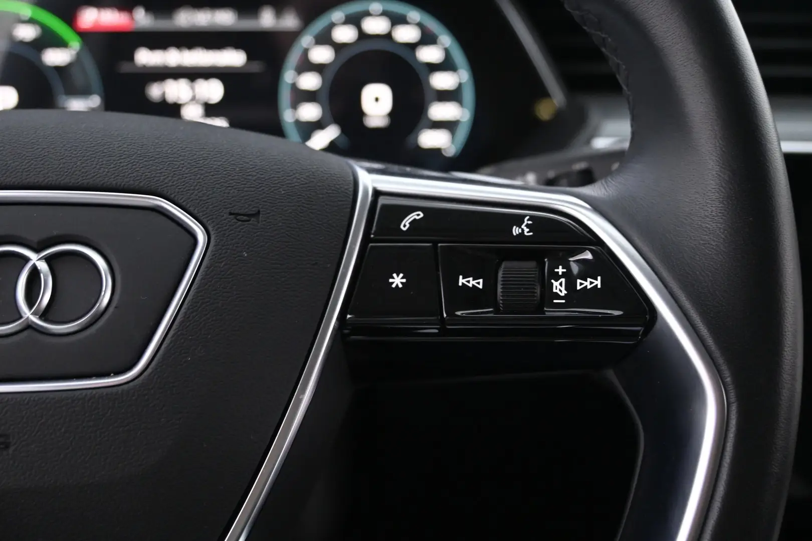Car Image - 3T1cjXgriZttykpeS5iboj