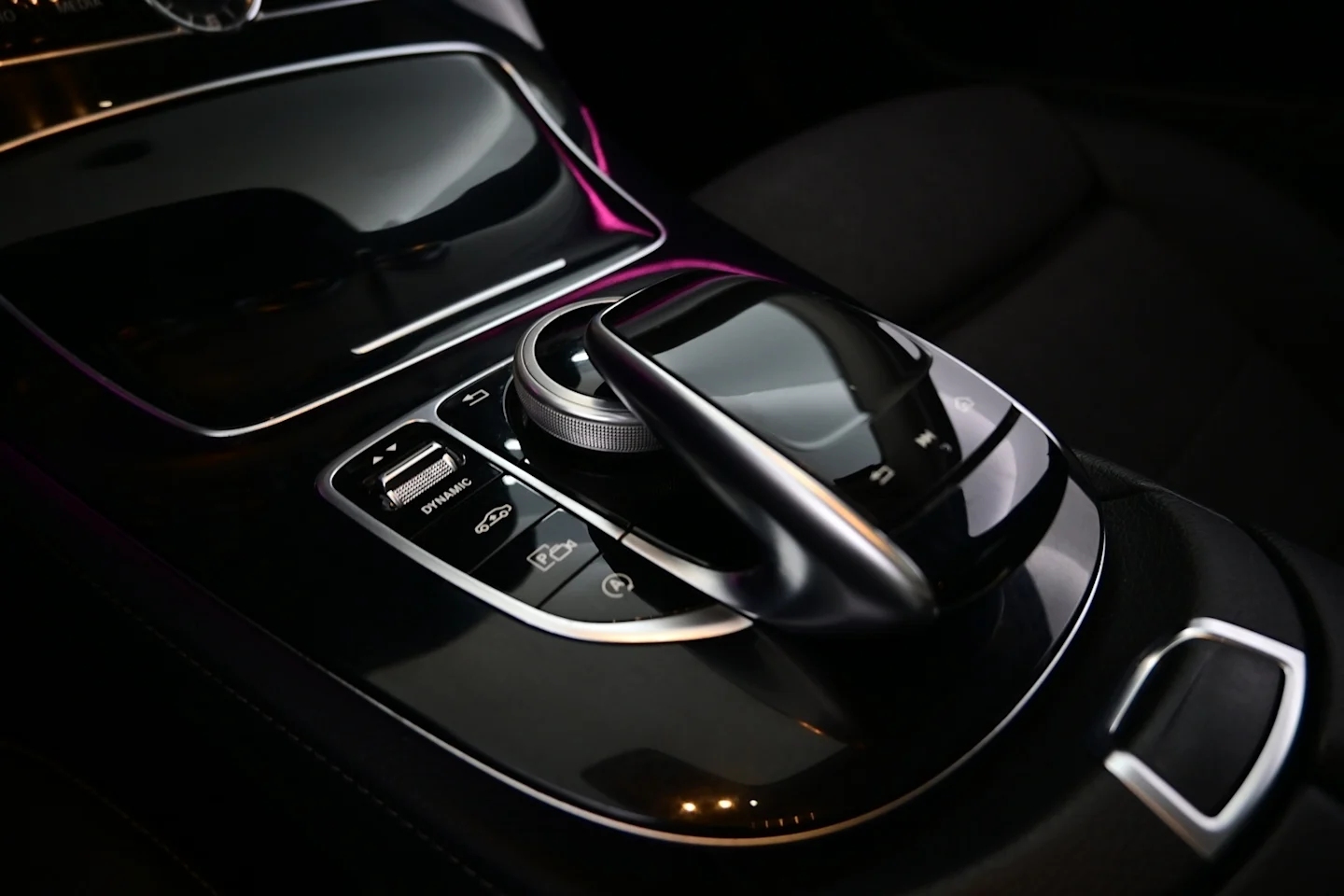 Car Image - 5i4SRH2w0zBK8NJgbttBe3