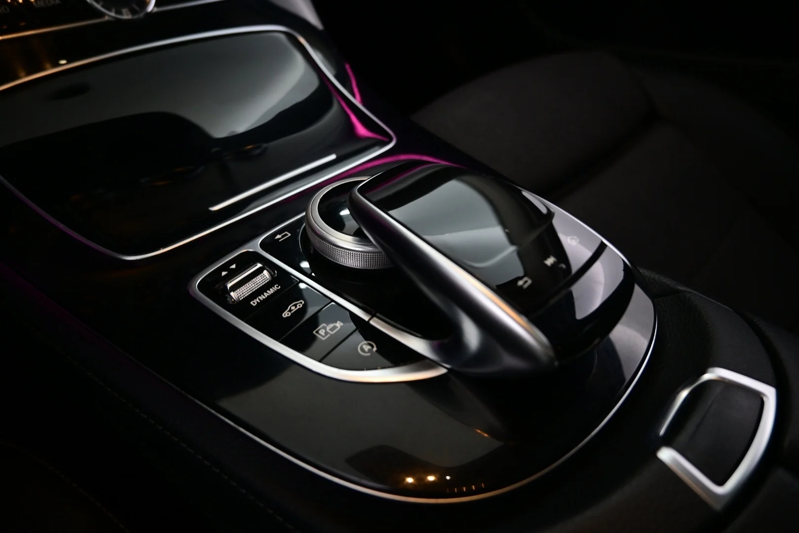 Car Image - 5i4SRH2w0zBK8NJgbttBe3