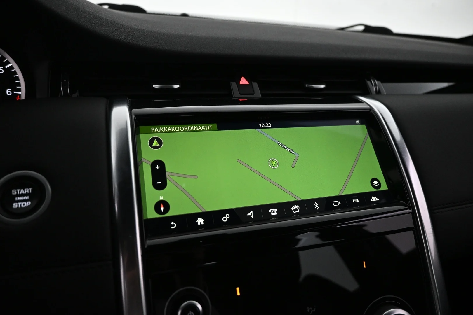 Car Image - AkocRX3IejD667T1syird