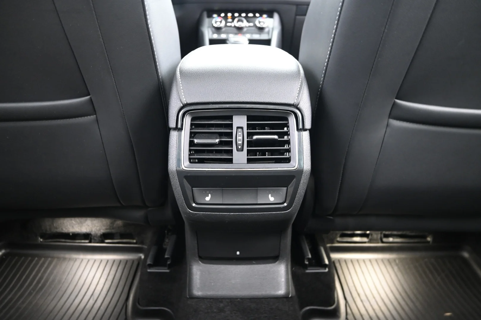 Car Image - 3SoY7u4VcKUvuY8ORQyNC6