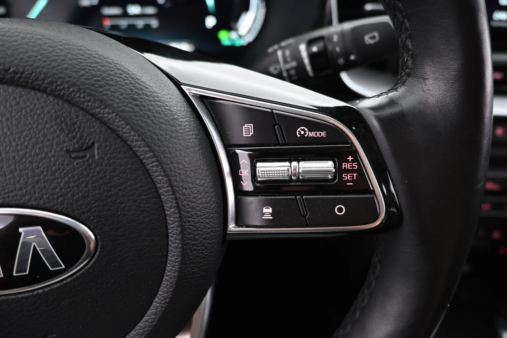 Car Image - 4hMT0KRBMiB6LQ3gkRXf9J
