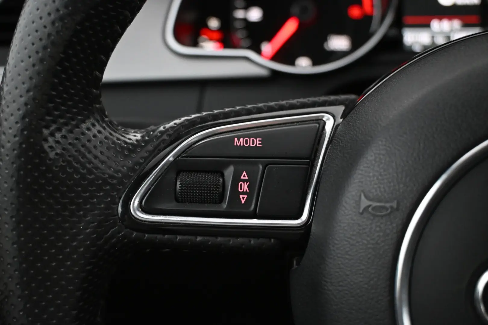 Car Image - 2zQ5M5AU9aSQ8pnoROfcgM