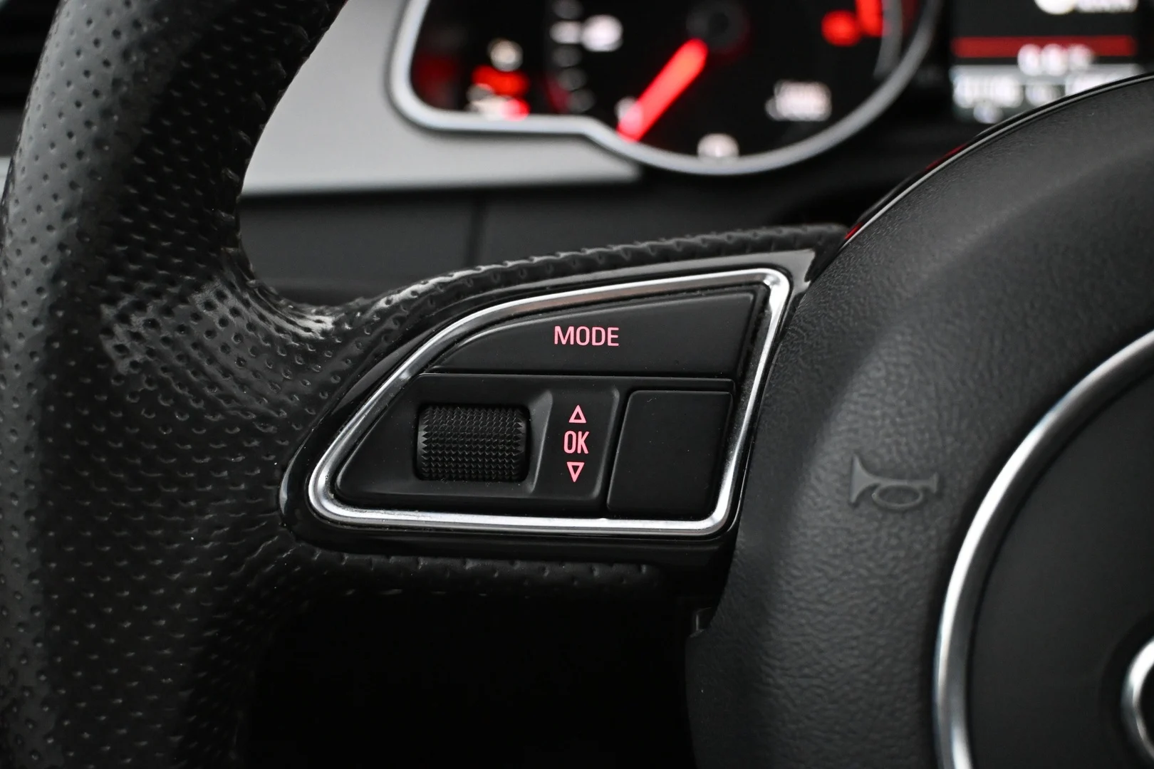 Car Image - 2zQ5M5AU9aSQ8pnoROfcgM