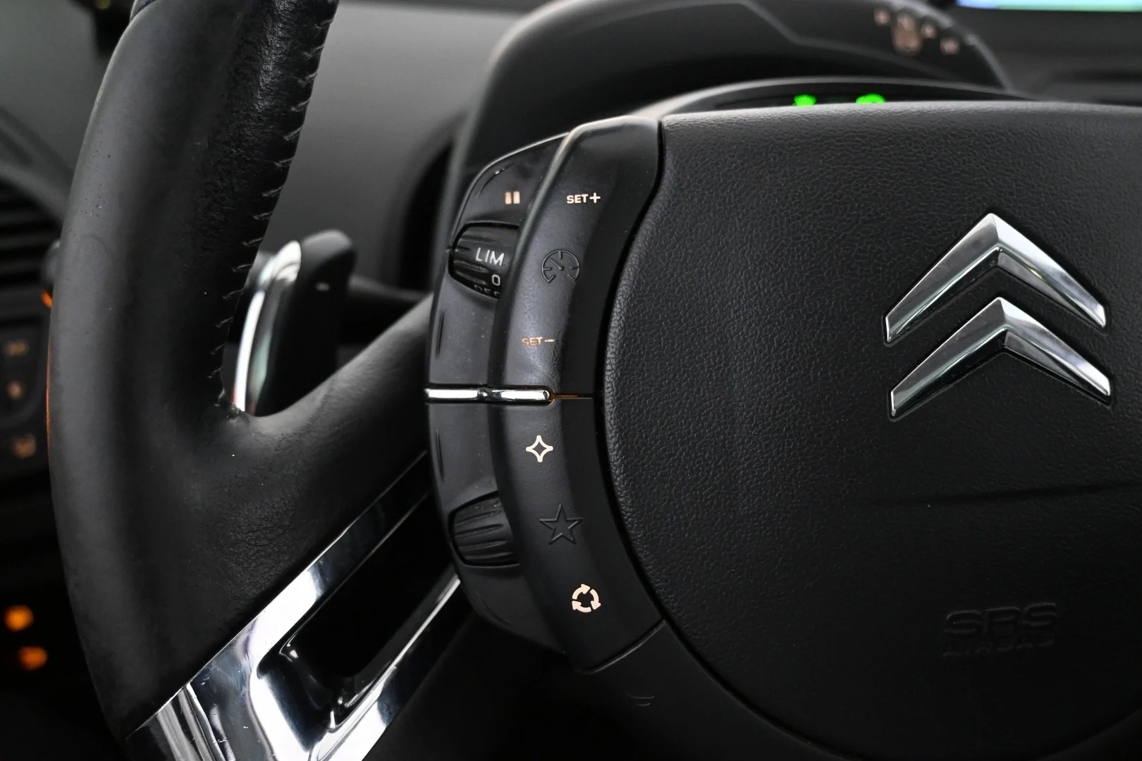 Car Image - 1xFdAt7O5dIC9szSv0Kecz