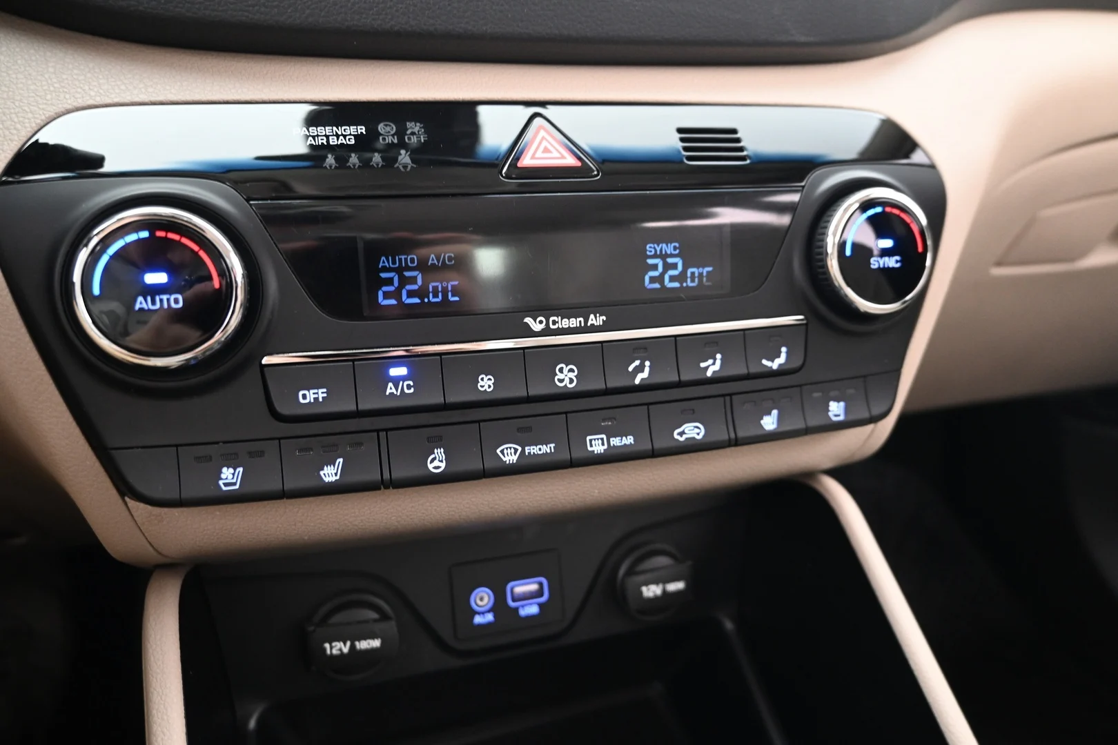 Car Image - 4T3HzvFyVanbmTNdp4zZKv