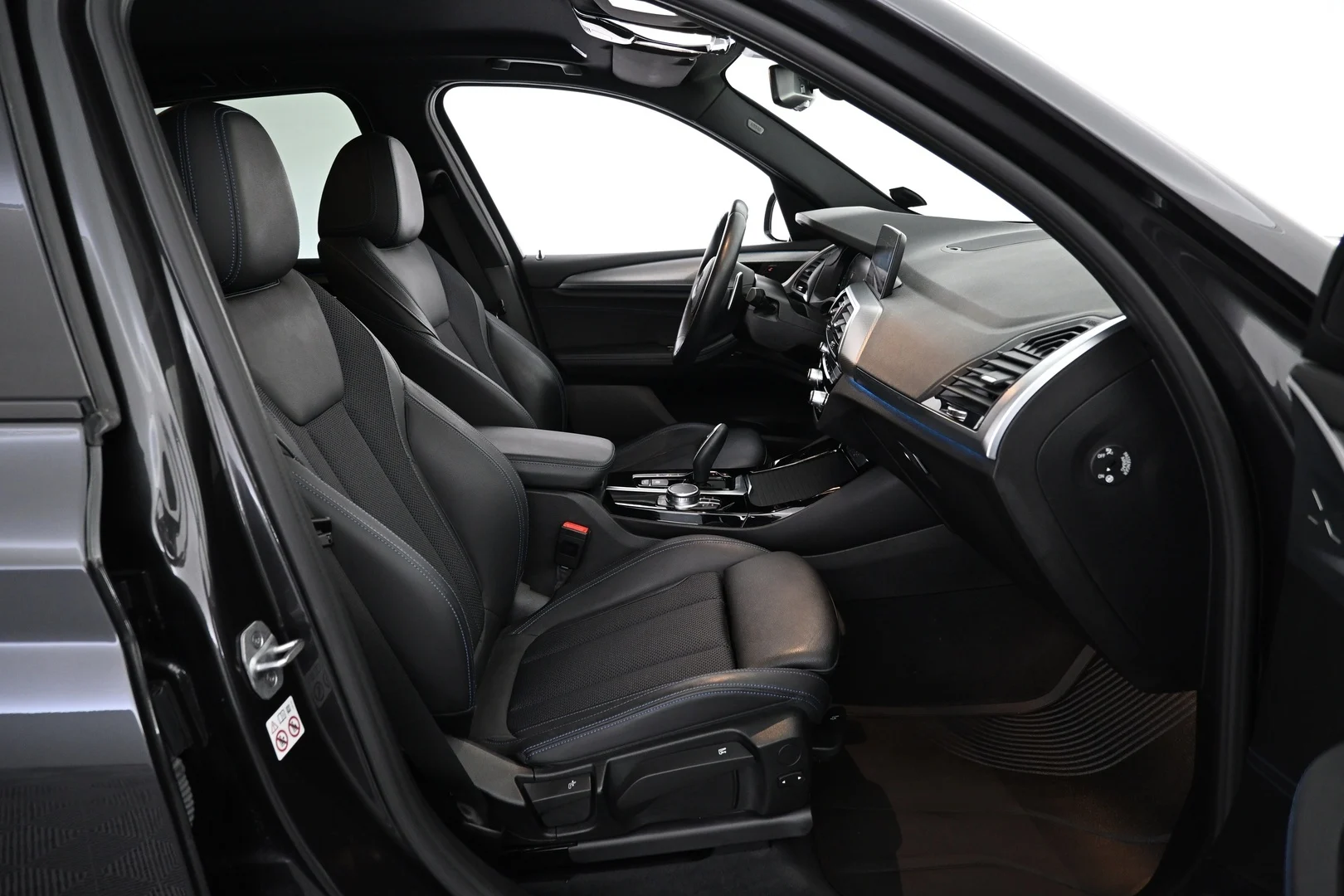 Car Image - 4RgP0SFSX1FliihQQ1VKzA