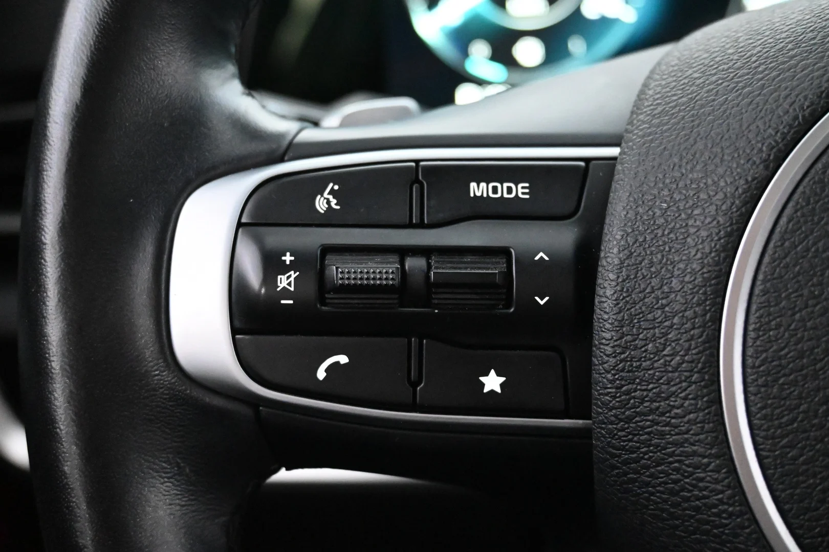 Car Image - WLSbbEJ29XlgDPDgLlyNU