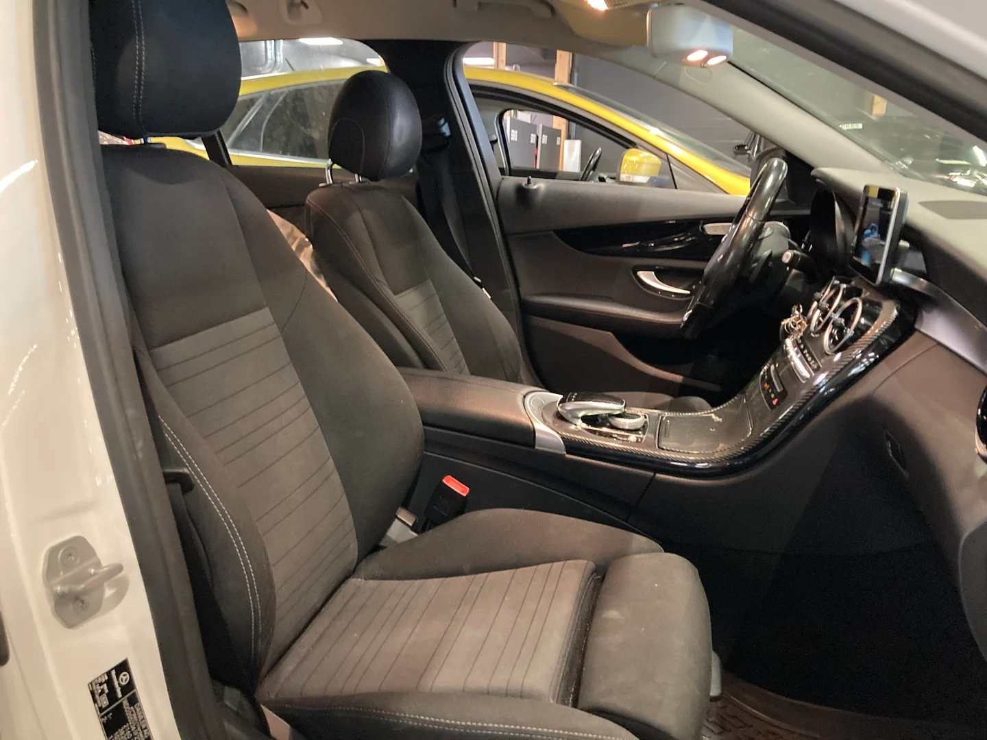 Car Image - 4xOCFbuPaTGxK8LLw3P0ps